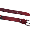 ceinture en cuir rouge allongée avec trous et détails tissés